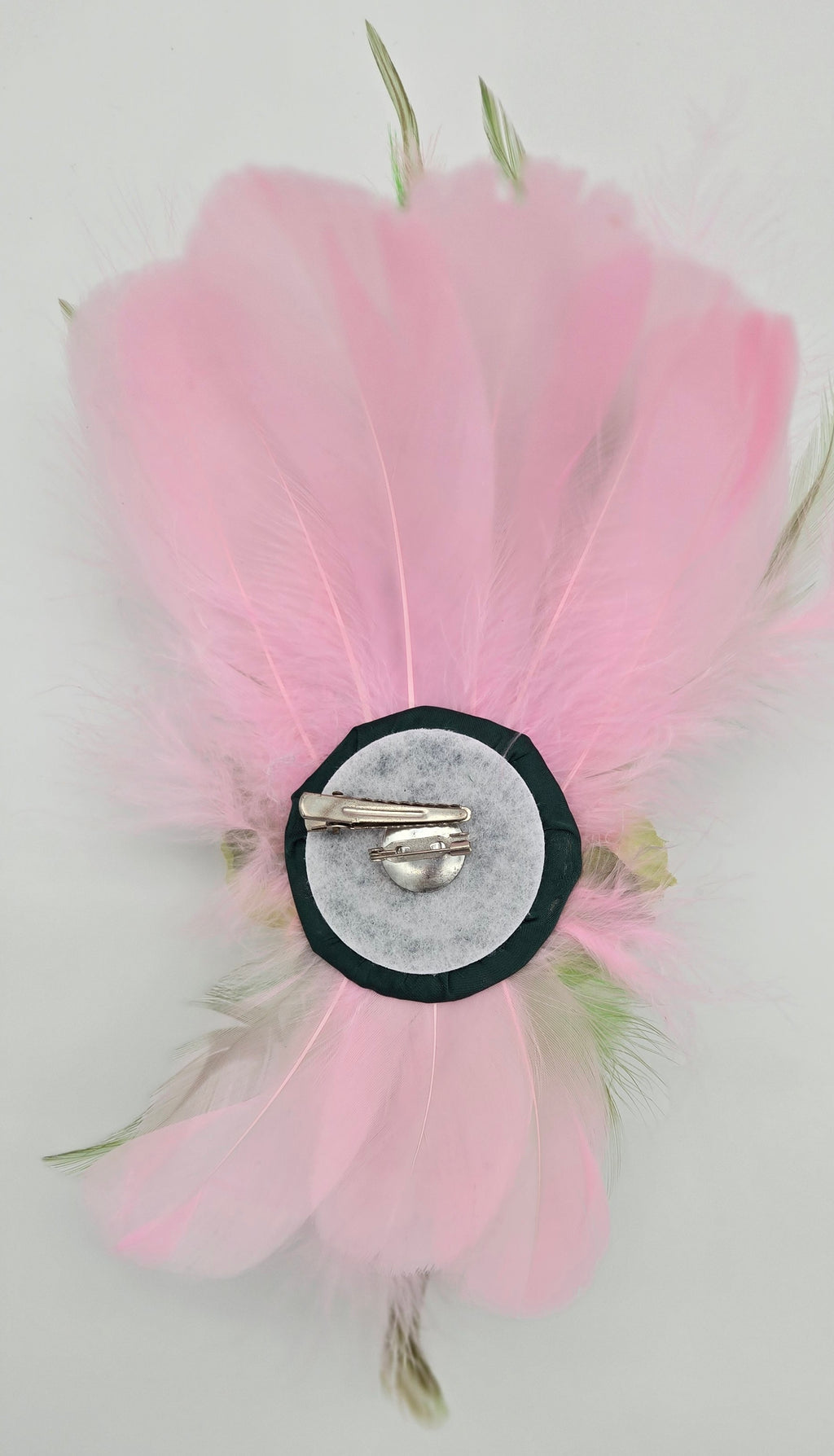 Sweet and simple hat clip