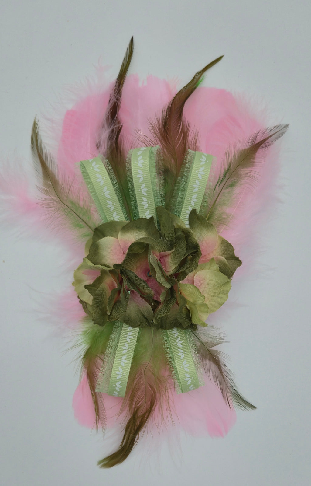 Sweet and simple hat clip