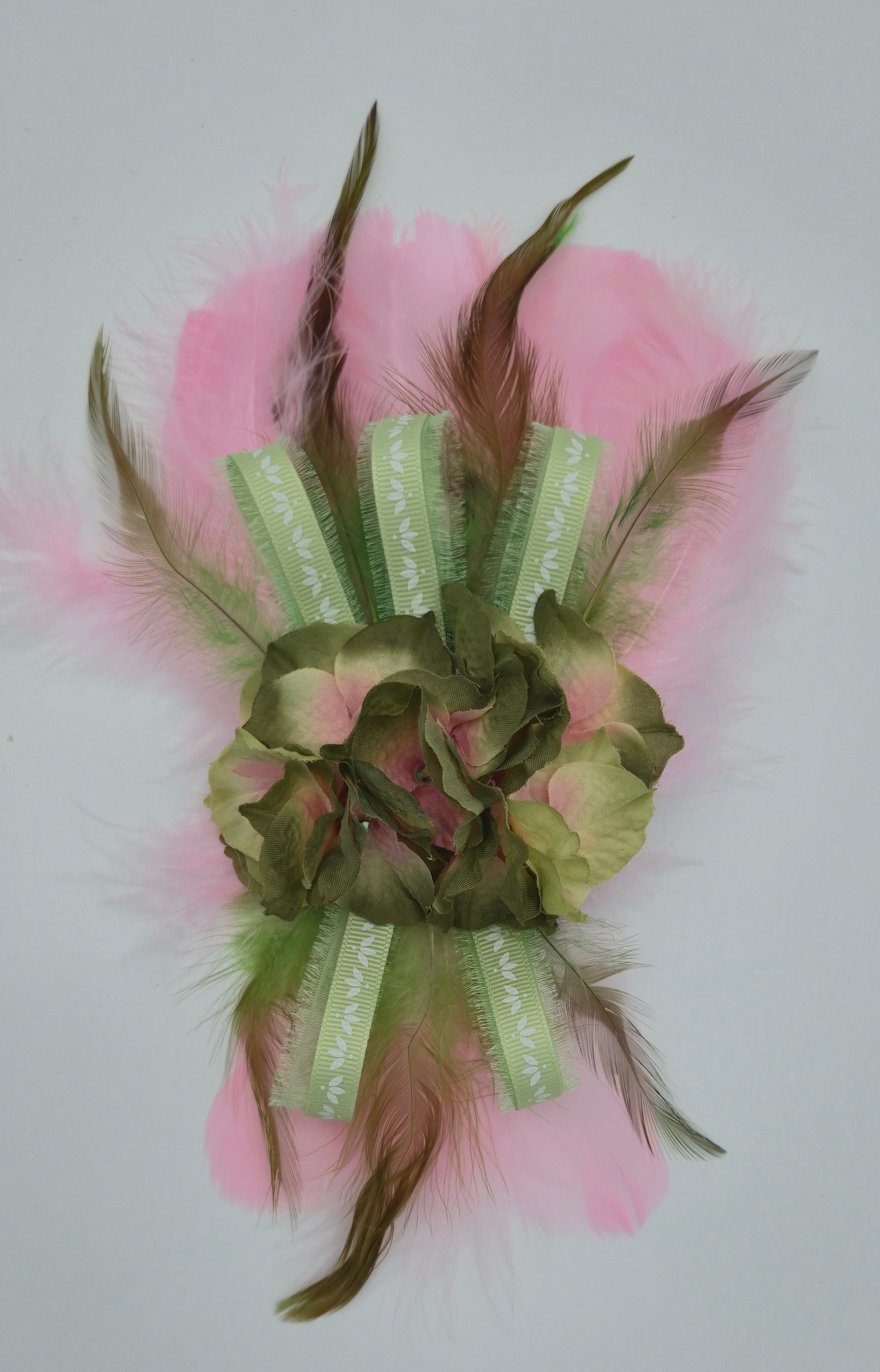 Sweet and simple hat clip