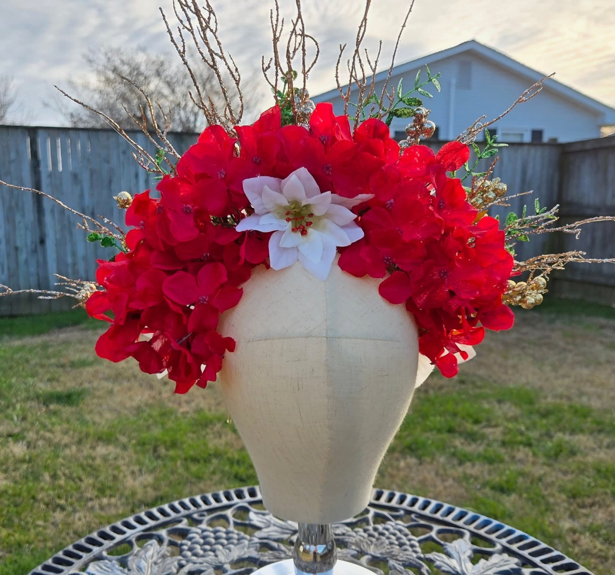 Holiday crown