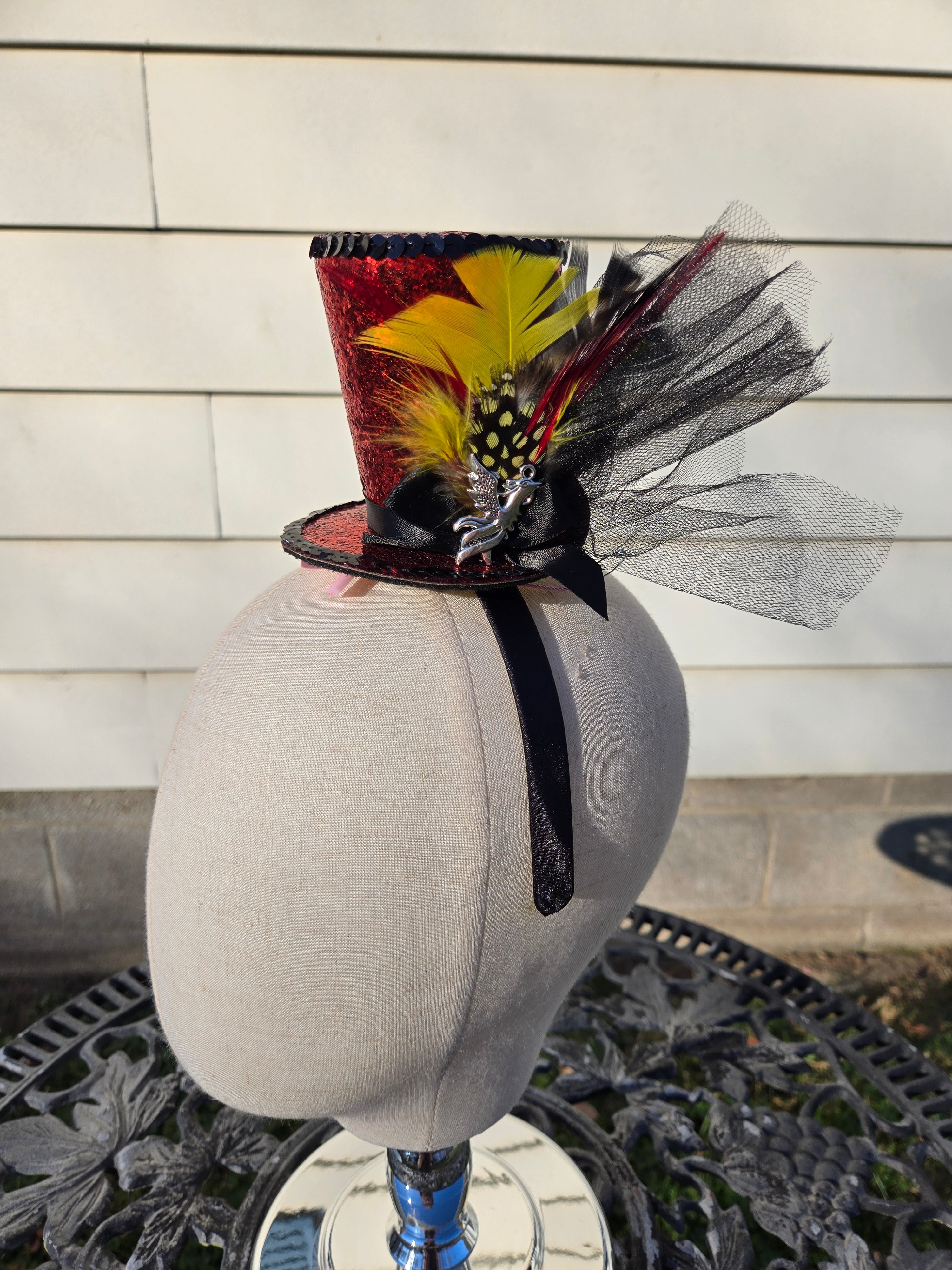 Mini red top hat